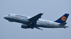 Airbus A319-100_1.jpg